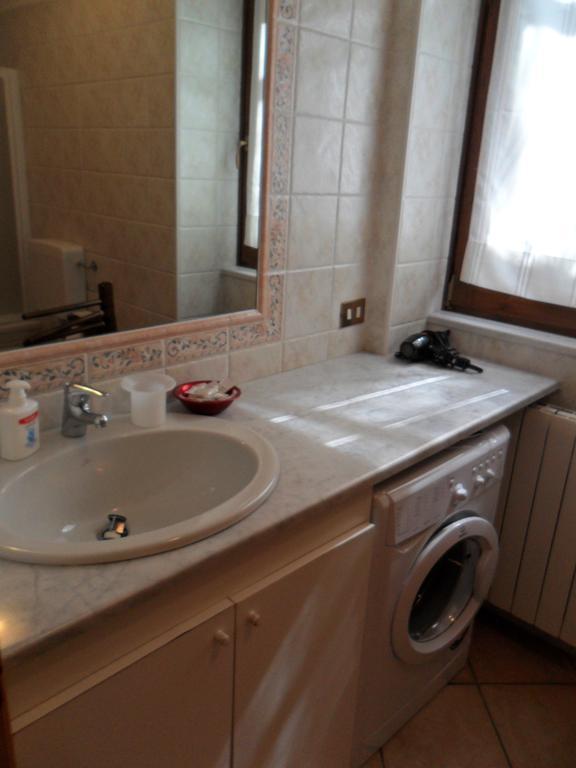 Exclusive Villa Crotto Lake View Varenna Room photo